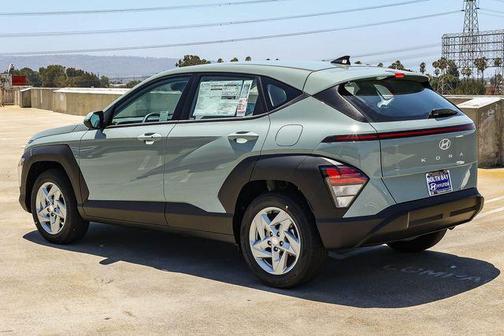 RRR 2027 Hyundai KONA SE