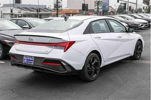 2026 Hyundai ELANTRA HEV SEL Sport