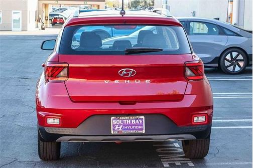 2023 Hyundai VENUE SEL