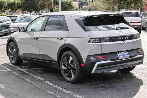 2026 Hyundai IONIQ 5 SEL