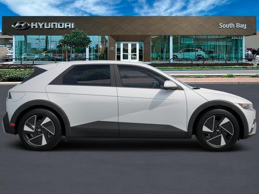 2026 Hyundai IONIQ 5 SE