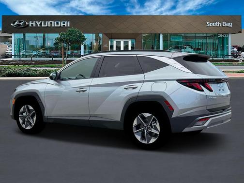 Shimmering Silver 2026 Hyundai TUCSON SEL