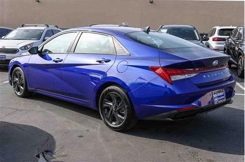 2023 Hyundai ELANTRA HEV Blue
