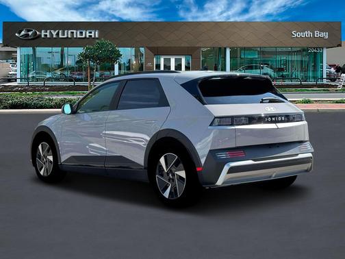 2025 Hyundai IONIQ 5 SEL