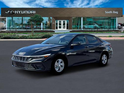 Black 2026 Hyundai ELANTRA SE