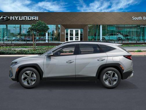 Shimmering Silver 2026 Hyundai TUCSON SEL