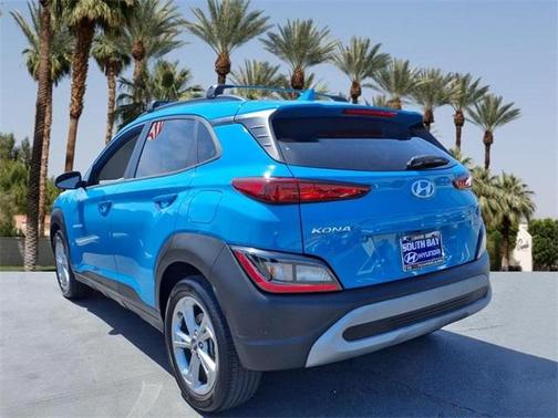2023 Hyundai KONA SEL