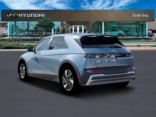 2025 Hyundai IONIQ 5 SE