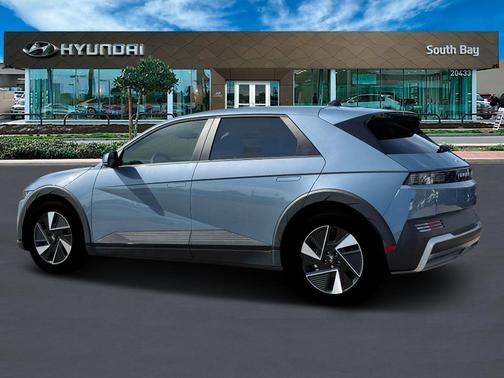 2025 Hyundai IONIQ 5 SE