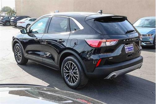 2022 Ford Escape PHEV SE