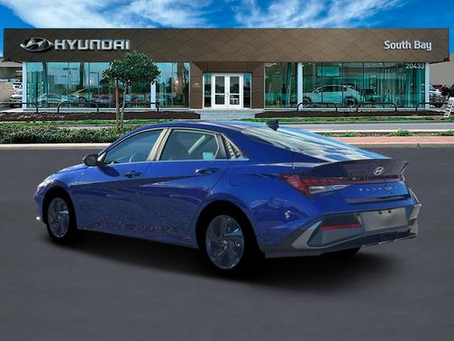 2026 Hyundai ELANTRA SEL