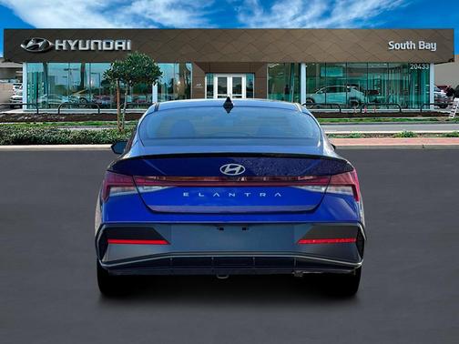 2026 Hyundai ELANTRA SEL