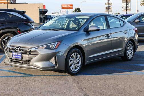 2019 Hyundai ELANTRA SE