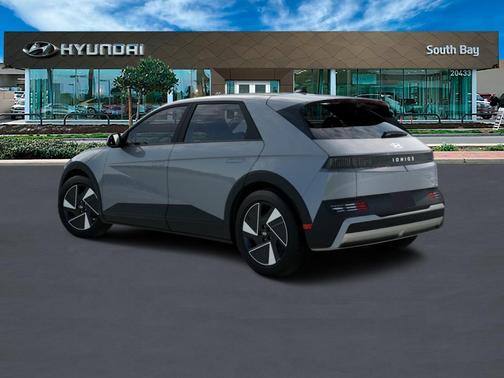 2025 Hyundai IONIQ 5 SE