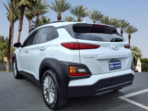 2020 Hyundai KONA SEL Plus