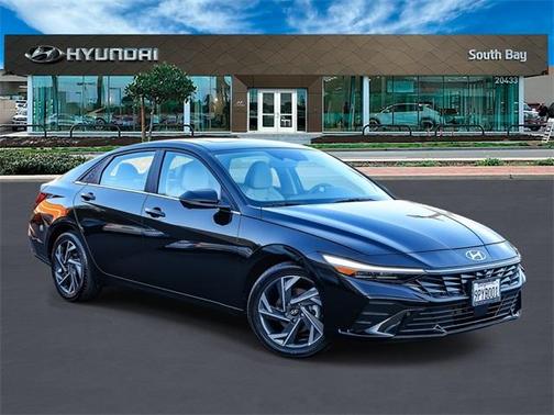 2024 Hyundai ELANTRA Limited