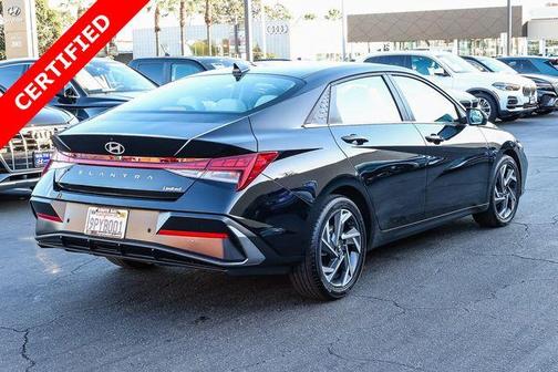 2024 Hyundai ELANTRA Limited