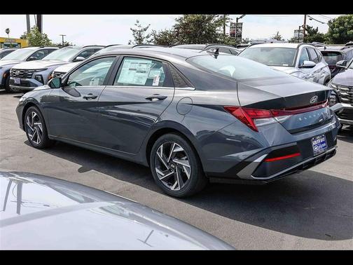 2025 Hyundai ELANTRA HEV Limited
