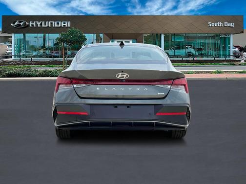 2025 Hyundai ELANTRA HEV Limited