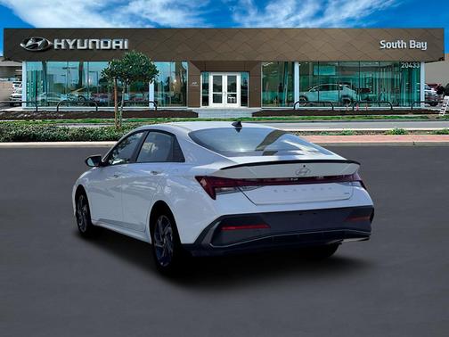 2026 Hyundai ELANTRA HEV SEL Sport