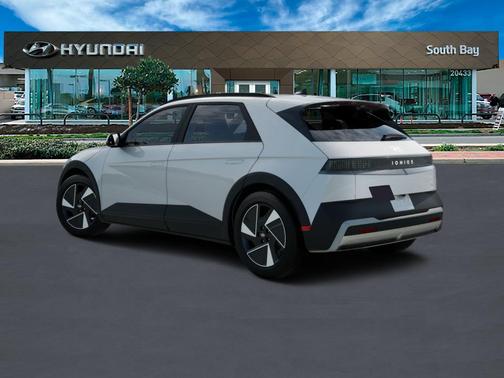 2025 Hyundai IONIQ 5 SEL