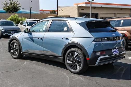2025 Hyundai IONIQ 5 SEL
