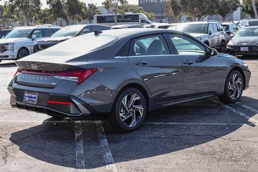 2026 Hyundai ELANTRA HEV Limited