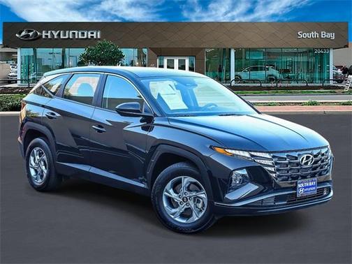2023 Hyundai TUCSON SE