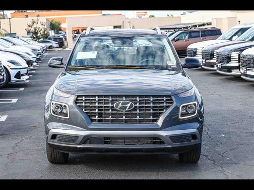 2025 Hyundai VENUE Limited