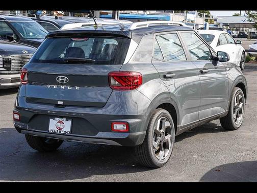 2025 Hyundai VENUE Limited