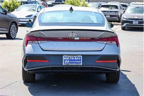 2025 Hyundai ELANTRA HEV SEL Sport
