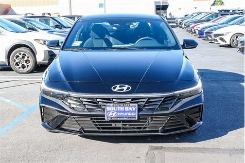 2025 Hyundai ELANTRA HEV SEL