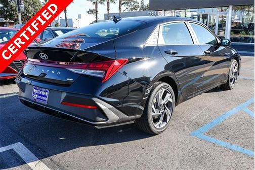 2025 Hyundai ELANTRA HEV SEL