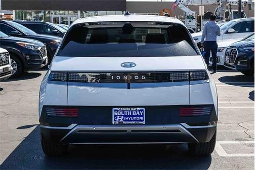 2024 Hyundai IONIQ 5 SEL