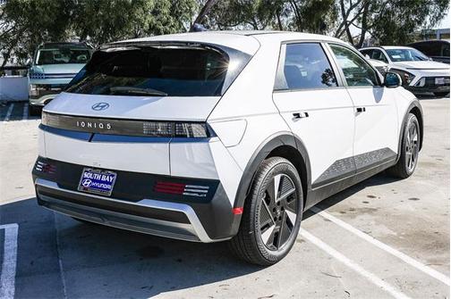 2026 Hyundai IONIQ 5 SE
