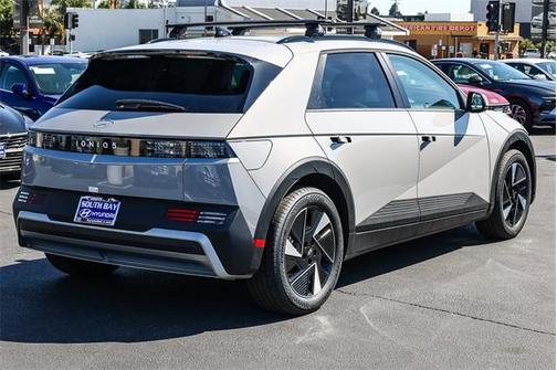 2025 Hyundai IONIQ 5 SEL