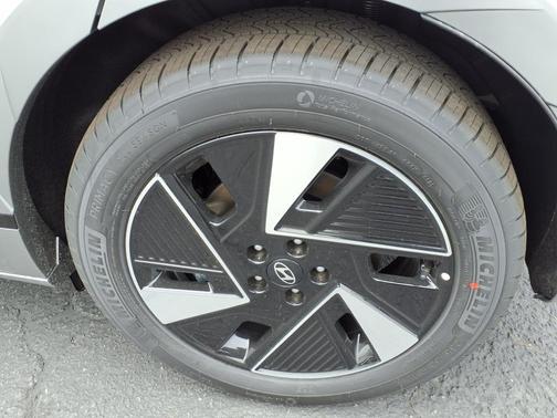 2025 Hyundai IONIQ 5 Limited