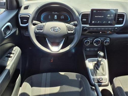 2025 Hyundai VENUE SEL