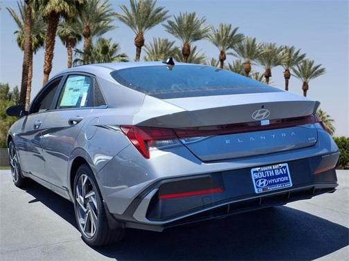 2025 Hyundai ELANTRA HEV Limited