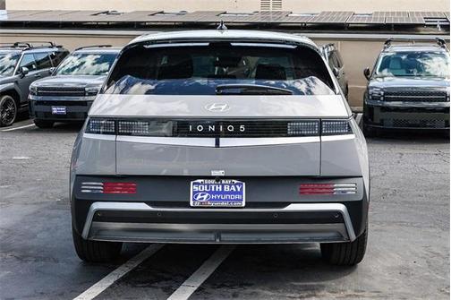 2025 Hyundai IONIQ 5 SE