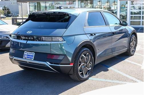 2024 Hyundai IONIQ 5 SEL