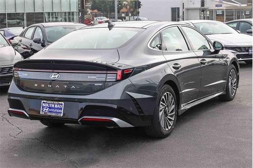 2026 Hyundai SONATA Hybrid Limited