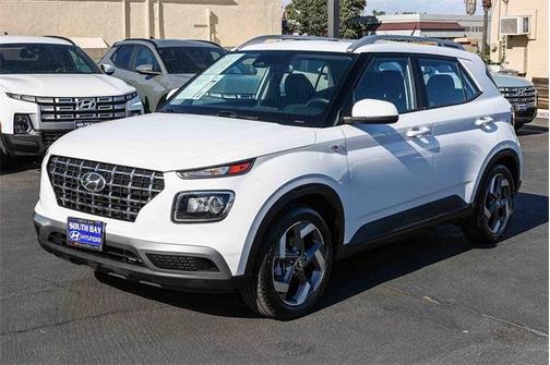 2023 Hyundai VENUE SEL