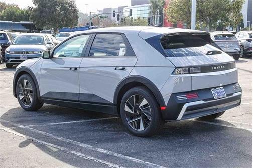 2026 Hyundai IONIQ 5 SEL