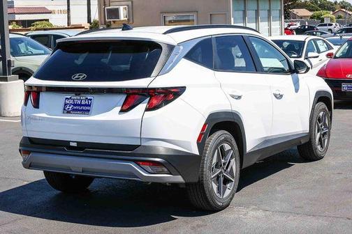 White Pearl 2026 Hyundai TUCSON SEL