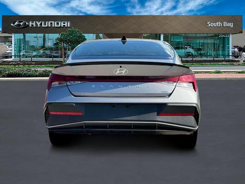 2025 Hyundai ELANTRA HEV SEL Sport