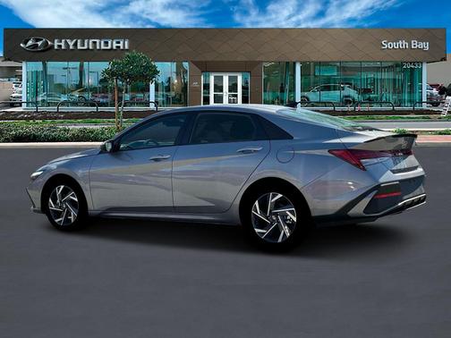 2025 Hyundai ELANTRA HEV SEL Sport
