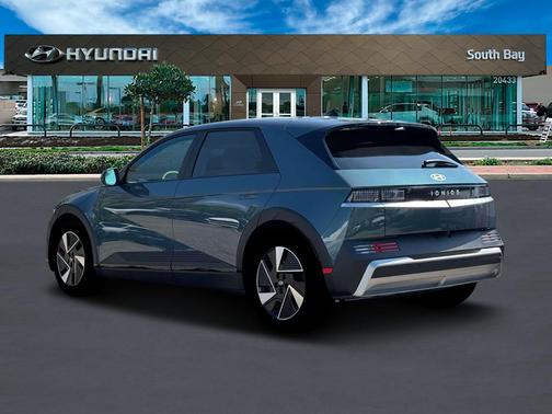 2026 Hyundai IONIQ 5 SE