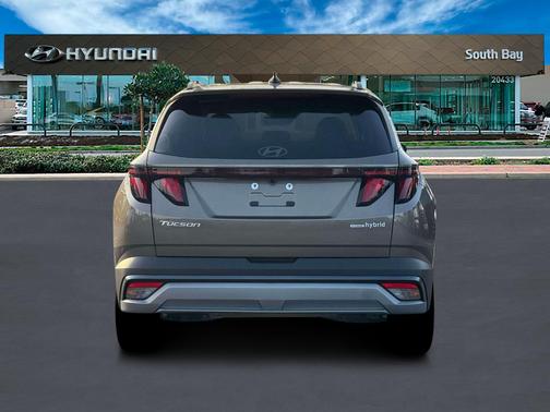 2026 Hyundai TUCSON Hybrid SEL