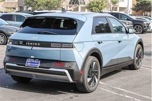 2026 Hyundai IONIQ 5 SE Standard Range